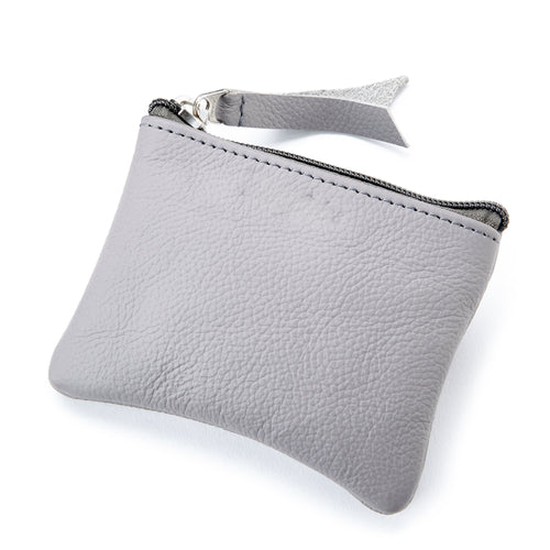 The dinero Grey upcycled Airplane Leather Pouch on white background