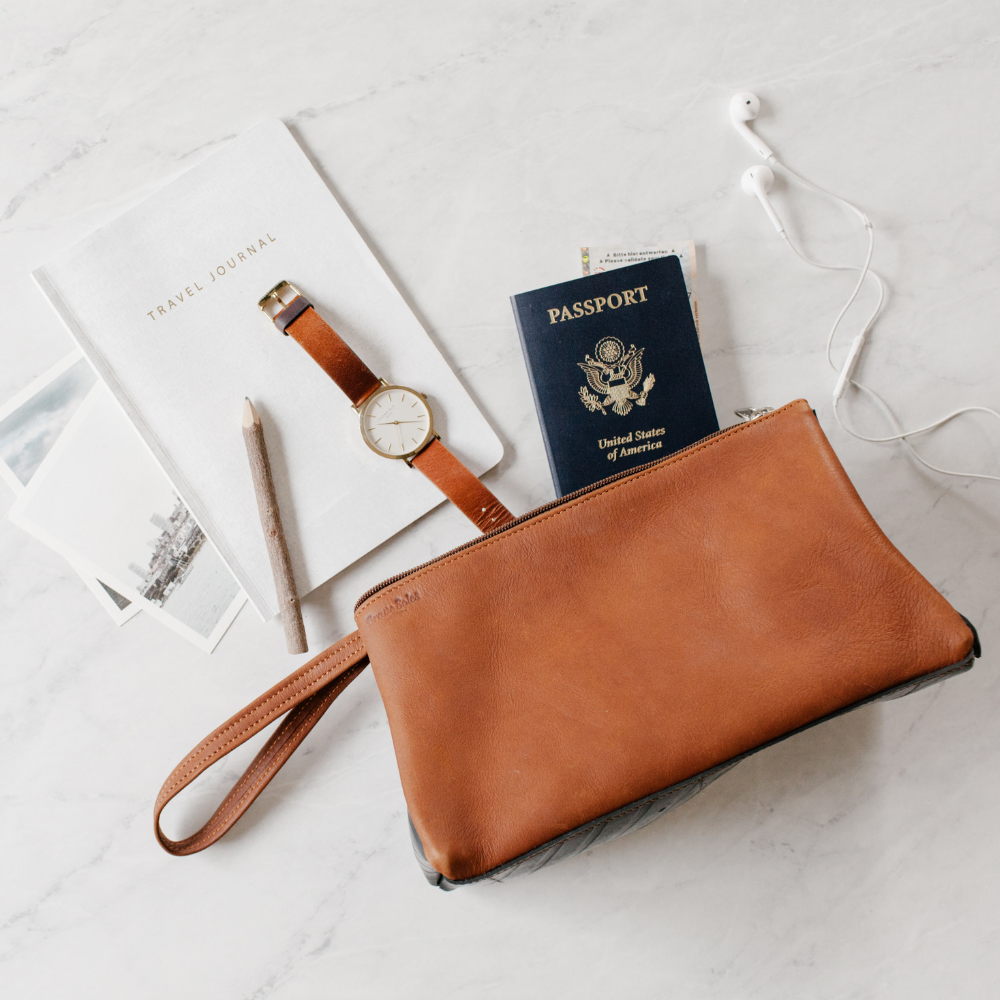 Miina Goods Montaña leather toiletry bag in caramel leather and showing the contents